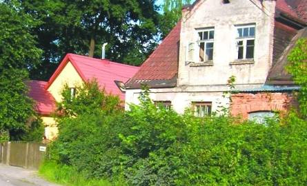 Grunwaldzka 31. W tym domu w 1929 roku mieszkał Dembek Eugeniusz, mierniczy przysięgły, jeden z niewielu szczęśliwców z Grunwaldzkiej posiadający telefon.