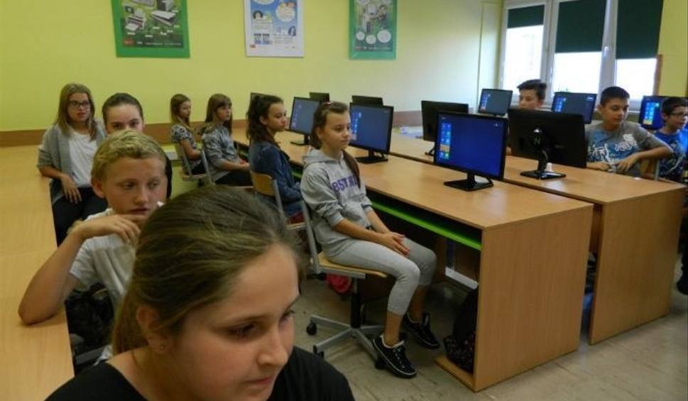 W O arowskiej Szylce S Nowe Komputery Ufundowane Przez Rodzic w I w-o-arowskiej-szylce-s-nowe-komputery-ufundowane-przez-rodzic-w-i