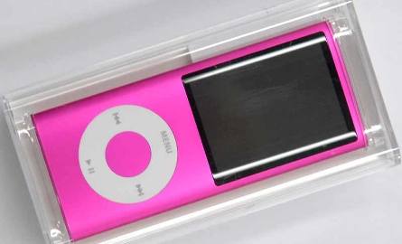 iPod nano 4-tej generacji 8GB przenośny odtwarzacz MP4 - 599złObsługuje formaty AAC, AIFF, MOV,MP3,MP4,WAV. Akumulator litowo - jonowy, duży wybór kolorów