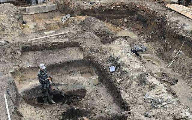 Kiedyś żyli tutaj Wiślanie. Niezwykłe znaleziska archeologiczne w Oświęcimiu. Pierwsze takie w Polsce południowej. Zobacz zdjęcia 