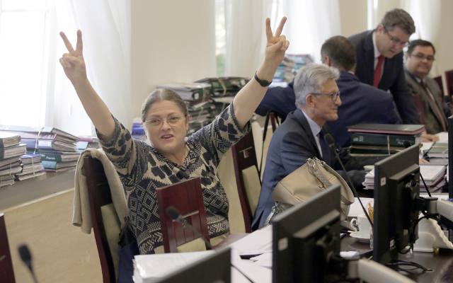 Krystyna Pawłowicz odchodzi z polityki. W PiS zaskoczenie, opozycja wietrzy spisek
