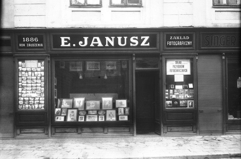 Zakład Edwarda Janusza przy ulicy Sandomierskiej 18 (dzisiejsza Grunwaldzka).