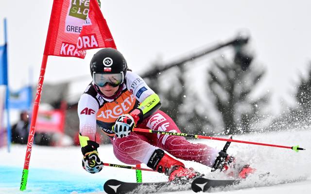 Narciarstwo alpejskie. Zwycięstwo Szwedki Sary Hector w slalomie gigancie. Magdalena Łuczak z punktami. Falstart Gąsienicy-Daniel