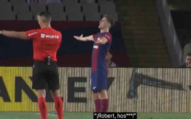 Robert Lewandowski zrugany przez nastolatka podczas meczu Barcelony. Gavi: “Nie fauluj tam, do cholery!”