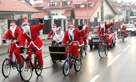 Mikołajowie pozdrawiają osiedle Dzików
