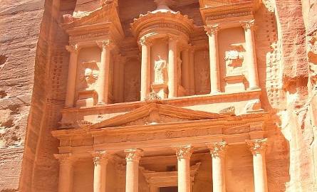 Jordania.  W różowym mieście Petra
