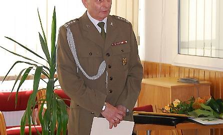  Wojskowy awans cywila. Został pułkownikiem Wojska Polskiego
