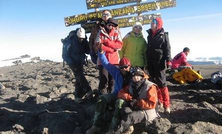 Na Kilimandżaro weszło siedem osób z 17-osobowej grupy.