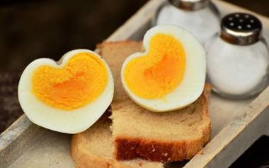 Jak ugotować wielkanocne jajka? To proste!