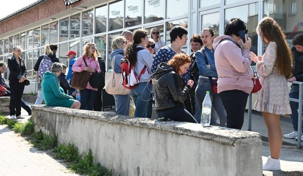 Film do artykułu: Uchodźcy opuszczają region świętokrzyski. Wielu z nich wraca na Ukrainę. Zobaczcie film