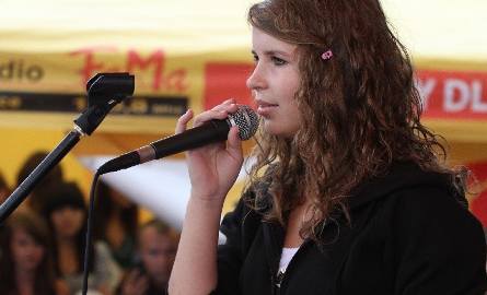 Monika Rejchert zaśpiewała jako pierwsza. Wybrała "Dłoń" Natalii Kukulskiej.