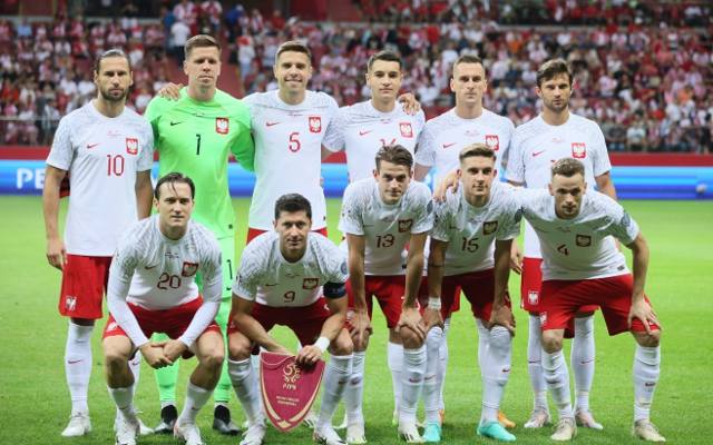 Sytuacja Polski w grupie eliminacji Euro 2024. Biało-Czerwoni awansowali o jedno miejsce. Liderem reprezentacja Czech
