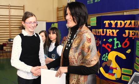 Niemal bezbłędnej pracy gratulowała Marysi Zapale ze Szkoły Podstawowej numer 7 w Kielcach Anna Górska, dyrektor SP 34, gdzie zorganizowano konkurs.