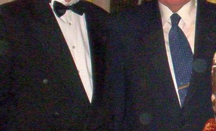 Zdjęcie z 2006 roku, po koncercie w Londynie. Robert Grudzień z prezydentem Ryszardem Kaczorowskim.