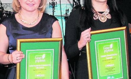 Nagrody dla najlepszych salonów z powiatu kieleckiego odbierały Edyta Jaroń i Izabela Michalska.
