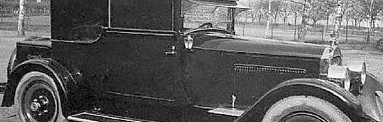 Packard z połowy lat 20. z elegancką karoserią wykonaną w Danziger Karosseriefabrik. Taki typ nadwozia nosił nazwę coupé-landaulet