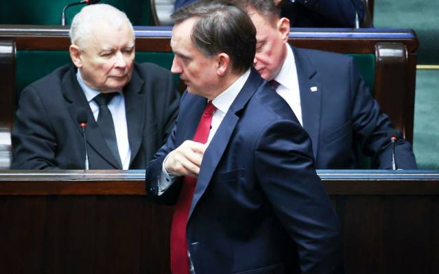Jarosław Kaczyński ostrzegał Zbigniewa Ziobrę ws. Funduszu Sprawiedliwości? Opublikowano list prezesa PiS do b. ministra sprawiedliwości
