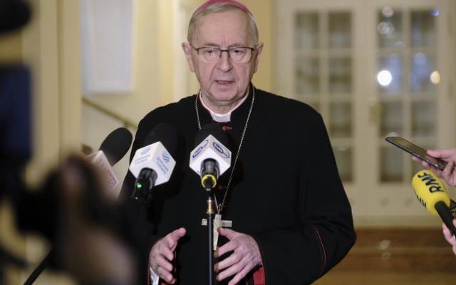 Sytuacja bez precedensu w Wielkopolsce. Akta księdza pedofila z Chodzieży przekazał sądowi Watykan. Ich wydania odmawiał abp Gądecki