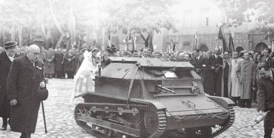 Tankietka przekazana polskiemu wojsku przez mieszkańców Krakowa w maju 1939 roku. Podobną dowodził we wrześniu plutonowy Orlik, z tym, że jego pojazd