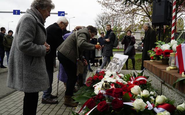 Upamiętniono ważną dla Poznania rocznicę: 83 lata temu rozpoczęły się wysiedlenia z udziałem obozu na Głównej