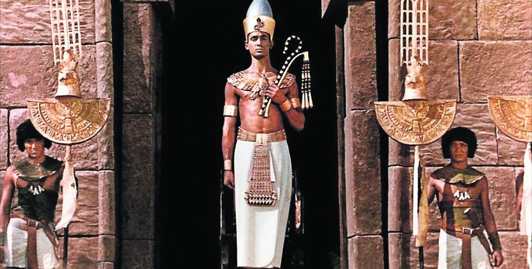 Jerzy Zelnik jako Ramzes XIII, scena z „Faraona” Jerzego Kawalerowicza