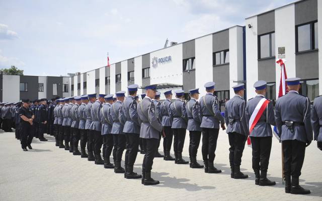 Emerytury policyjne 2019. Zmiany w emeryturach służb mundurowych. Sejm przyjął ustawę [12.08.2019]