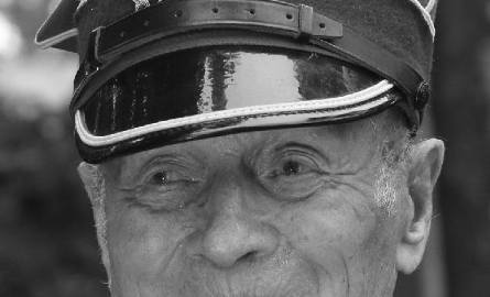 Ignacy Skowron  Żołnierz, obrońca Westerplatte, odznaczony krzyżem Virtuti Militari, w 2010 nadano mu tytuł majora. Urodził się w 1915 roku w Osinach
