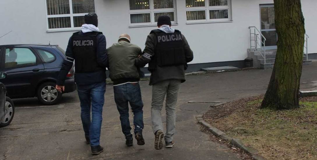 Podejrzany o napad na bank przy ulicy Łyskowskiego został w piątek doprowadzony do prokuratury