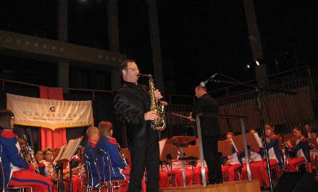 Na saksofionie grał Gaetano Di Bacco.