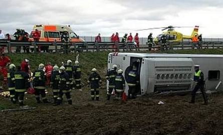 Autostrada A1 w Austrii. Wypadek polskiego autobusu. (www.oeamtc.at/nto.pl)