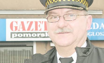 - Coraz więcej osób dzwoni do nas z prośbą o pomoc - cieszy się Jan Przeczewski, szef strażników miejskich