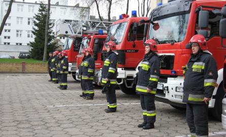 Strażacy uczcili pamięć ofiar katastrofy lotniczej w Smoleńsku (zdjęcia)