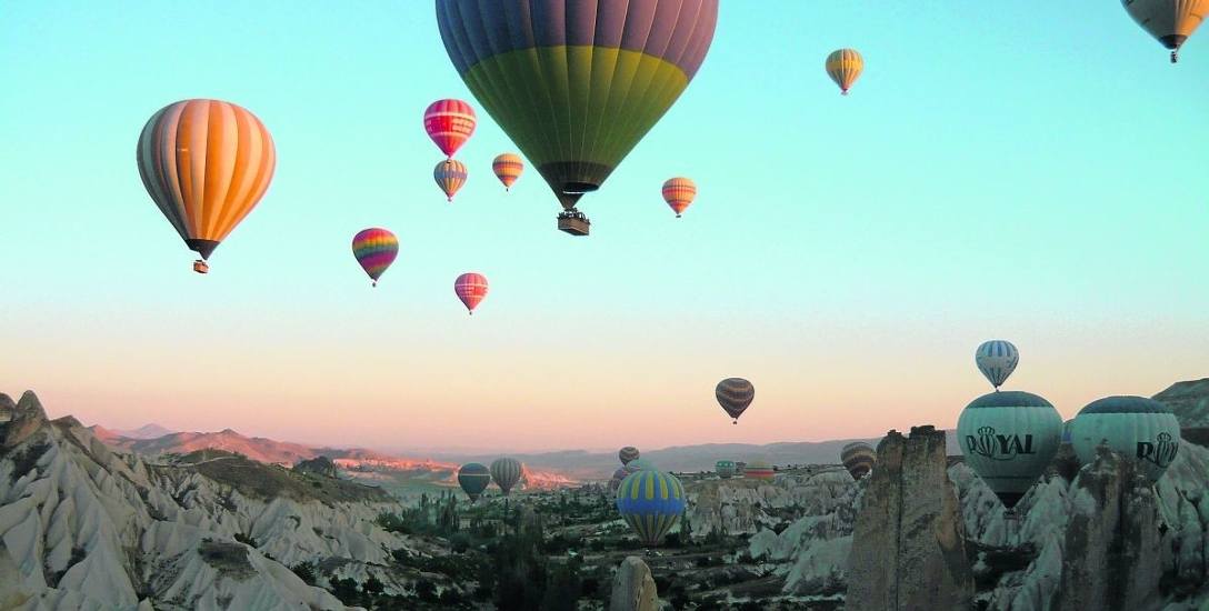 Do łask wraca Turcja, która oferuje takie atrakcje jak lot balonem nad Kapadocją.