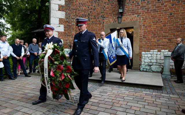 Pogrzeb tragicznie zmarłego kierowcy MPK Kraków. W Ruszczy żegnała go rodzina, przyjaciele i koledzy z pracy