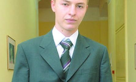 Michał Wiśniewski z IV Liceum Ogólnokształcącego w Toruniu, zdobywca pierwszego miejsca w XX Olimpiadzie Wiedzy Ekonomicznej