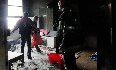 Grudziądz> Tragiczny pożar, pięć osób w szpitalu (foto)