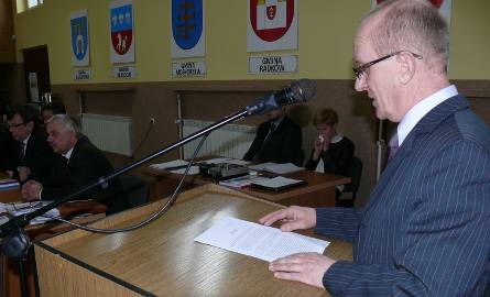 Oświadczenie dyrektorki Powiatowego Urzędu Pracy skierowane do Rady Powiatu odczytał na poniedziałkowej sesji radny Jerzy Suliga.