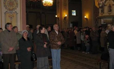 Sokółka. Na specjalną mszę w intencji cudu przyjechali wierni z całej Polski (zdjęcia)