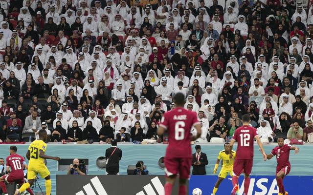 Kibice nie pomogli Katarowi podczas inauguracji mundialu. Reakcje światowych mediów są jednoznaczne
