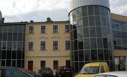 Budynek biurowo-usługowy grupy "Staropolskie Wędliny" przy ul. Studziennej