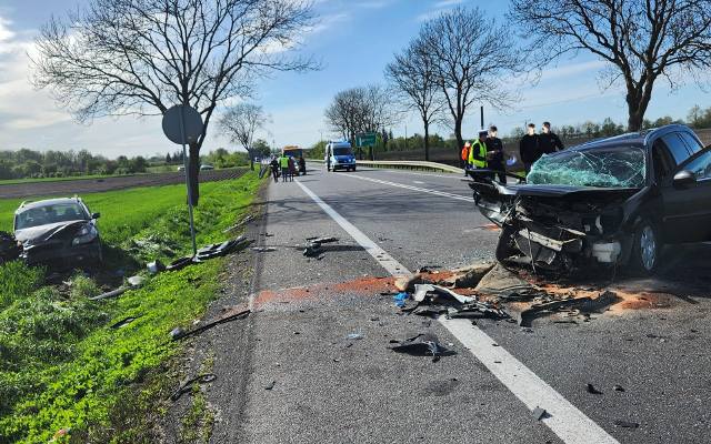 Poważny wypadek na trasie Kórnik - Środa Wielkopolska. Cztery osoby ranne! Są utrudnienia w ruchu