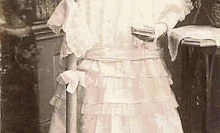 Zdjęcie komunijne mojej mamy Eleonory Czechakówny z 1904 r.