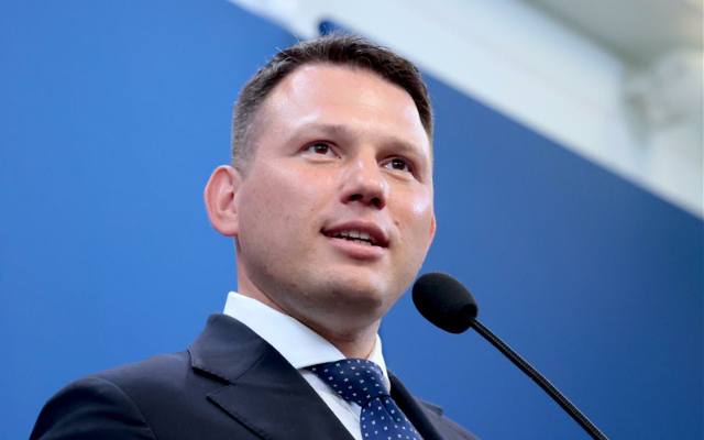 Tak mieszka Sławomir Mentzen. Dom polityka Konfederacji jest elegancki i nowoczesny. Urządzała go żona [15.07.2026]