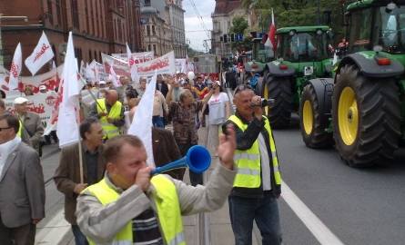 Związkowcy z Solidarności zablokowali Bydgoszcz! [zdjęcia, propozycje objazdów]