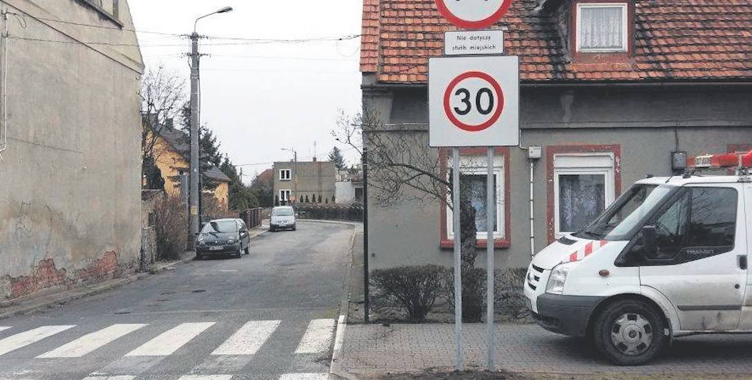 Władze miasta proszą kierowców, by zwracali uwagę na znaki
