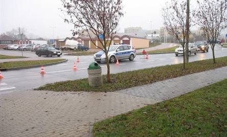 Kierowca golfa potrącił rowerzystę na ul. Kowalskiego.