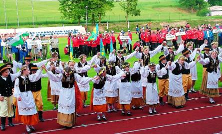 Na otwarciu igrzysk wystąpił zespół "Młodzi Borowiacy" z Tucholi. Występy bardzo się podobały