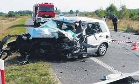 16 września 2009 w czołowym zderzeniu fordai ciężarówki zginął 36-letni kierowca auta osobowego.