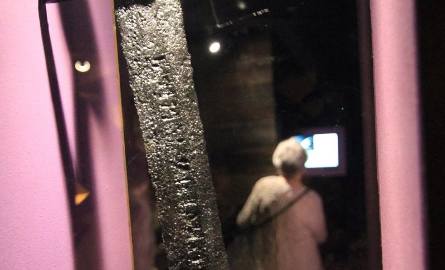 900-letni miecz znaleziony dwa lata temu podczas budowy hotelu przy ul. Grodzkiej