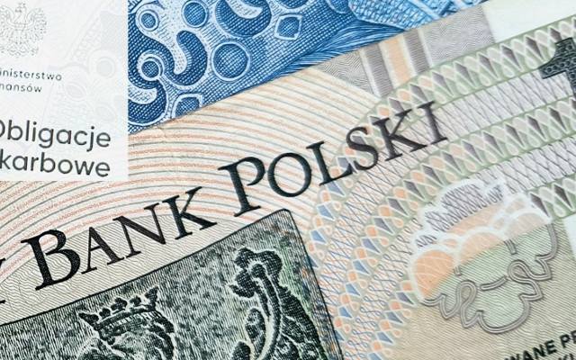 Polski rząd będzie miał co wydawać. Kwietniowe wpływy ze sprzedaży obligacji skarbowych przekroczyły 7 mld zł